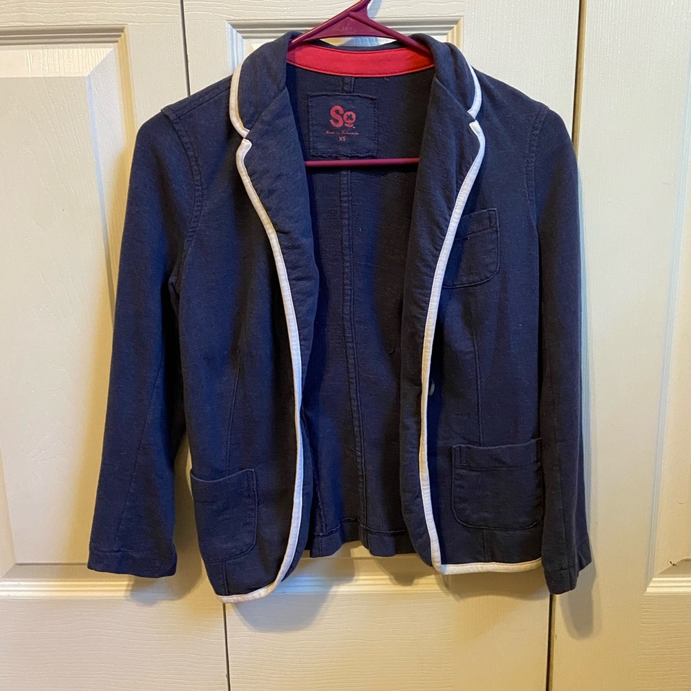 Navy So Blazer with white lining